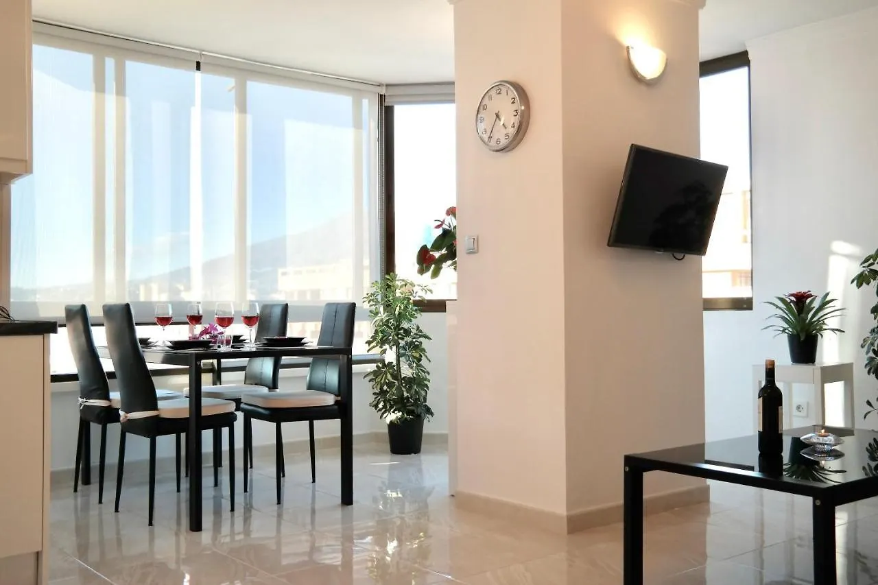 City Centre Vacation ! With Sea And Mountain Views In The Heart Of Fuengirola